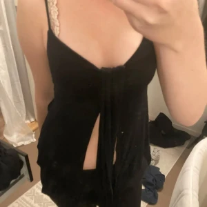 Snyggt linne - Använd ca 3 ggr, som ny! Perfekt till sommaren