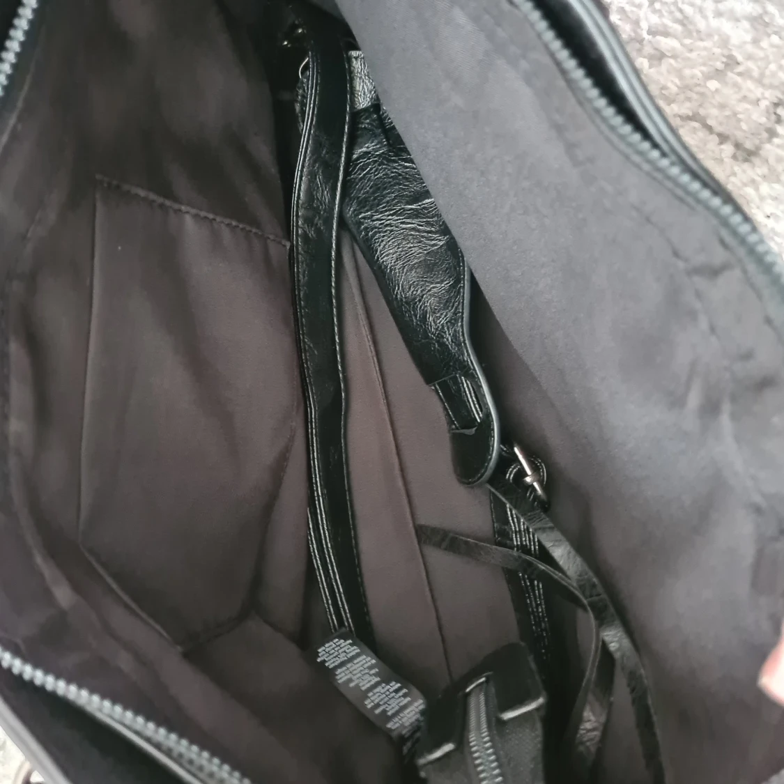 Svart handväska  - 2