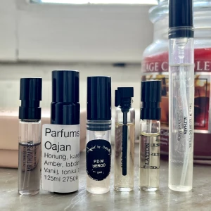 Parfums de Marly prover + blandat  - Jag säljer endast alla tillsammans! Dofterna som kommer med i paketet står med på andra bilden. 