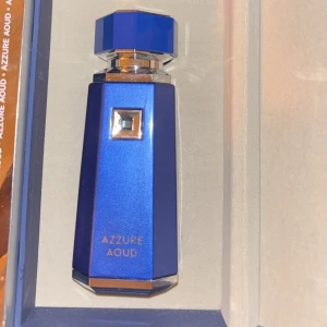 Azzure Aoud från French Avenue 100ml  - Säljer då den inte föll mig i smaken. Dock väldigt fin doft som håller otroligt länge. För dig som gillar oud dofter med toner av passionsfrukt. Kvitto finns då den köptes nyligen. Och den har endast provsprejats. 