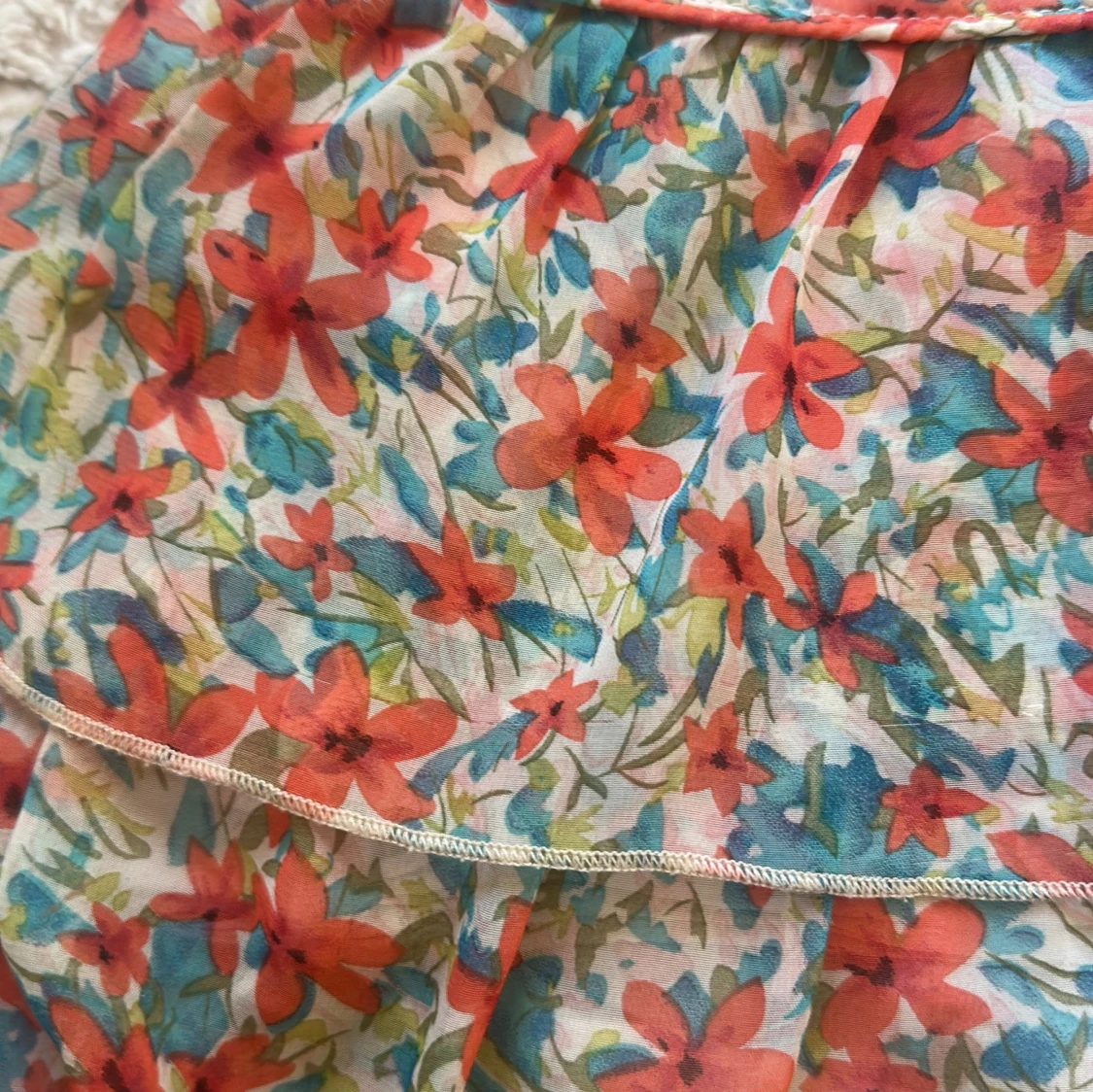 Blommig mini kjol - 1