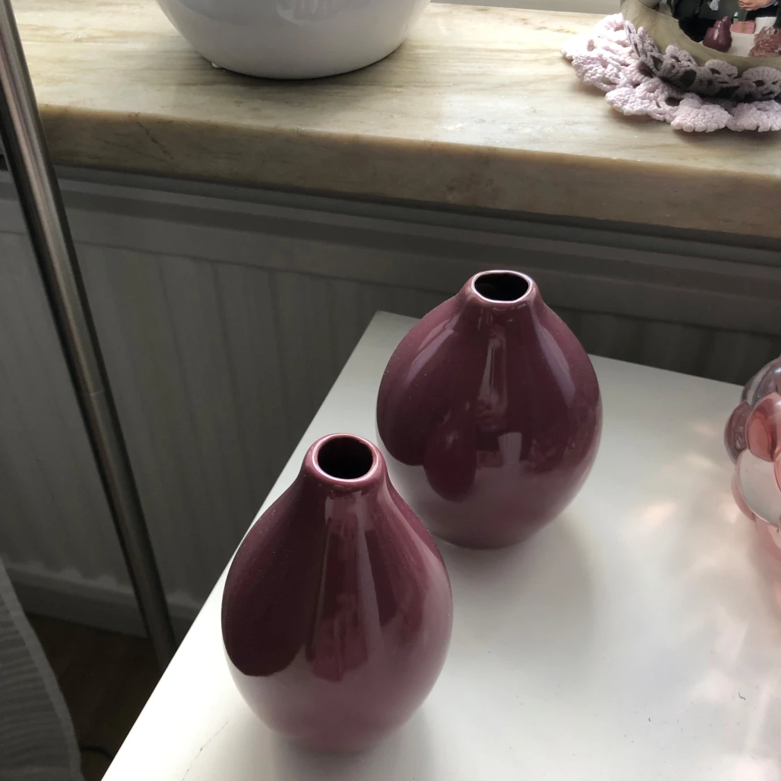 två små rosa vaser - 1