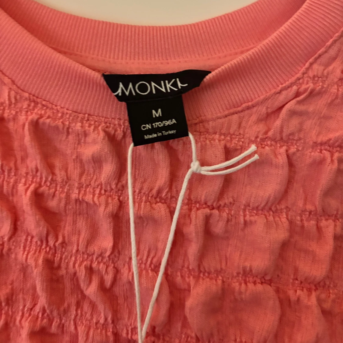 rosa topp från monki  - 3