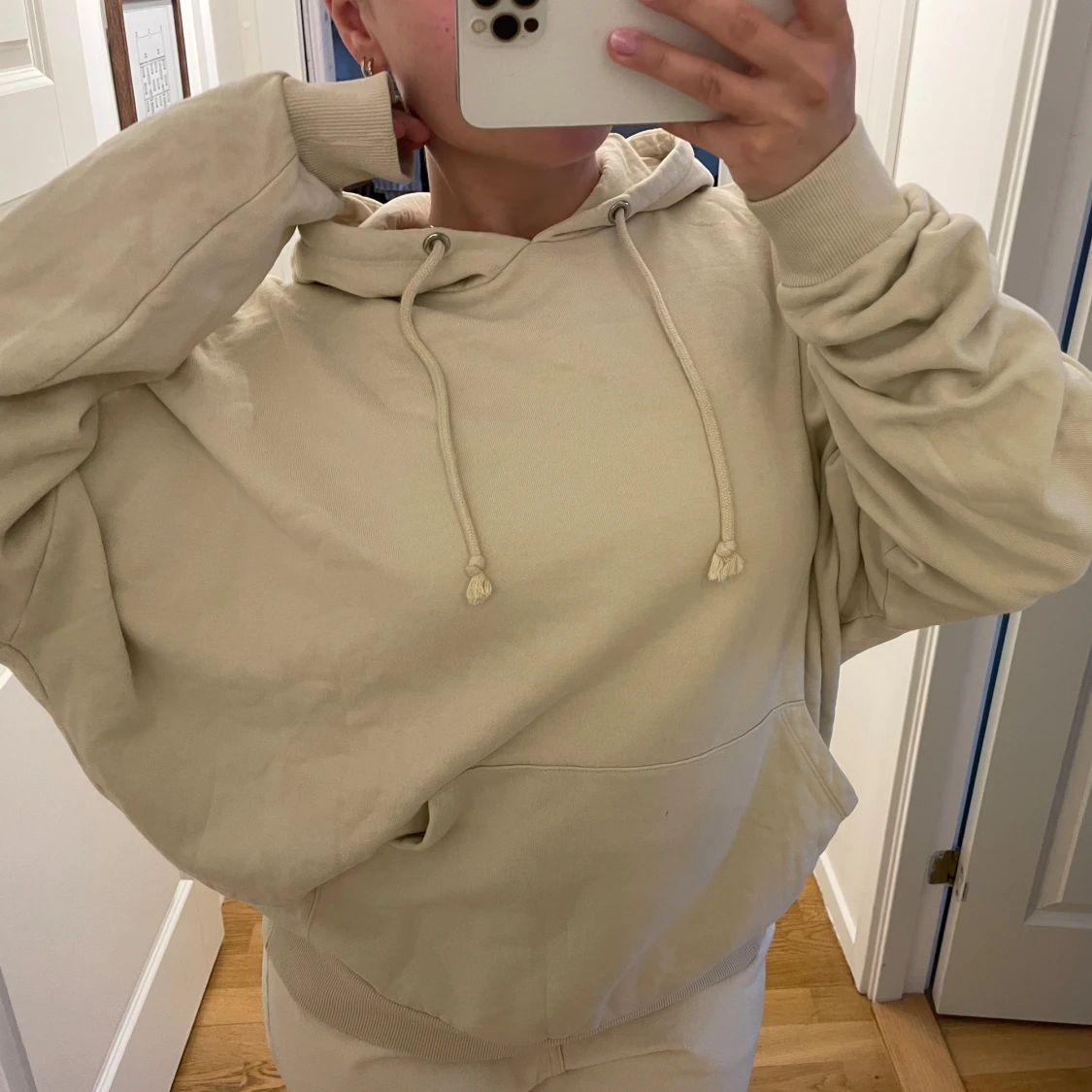 Beige hoodie - 2