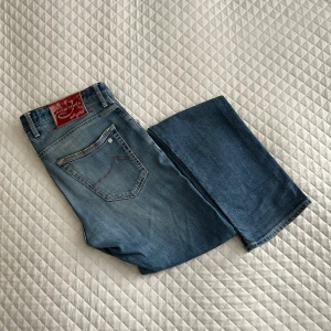 Jacob Cohen Jeans LTD - Limited Edition jeans från det exklusiva italienska märket Jacob Cohen👖                                                    Priset kan diskuteras👉