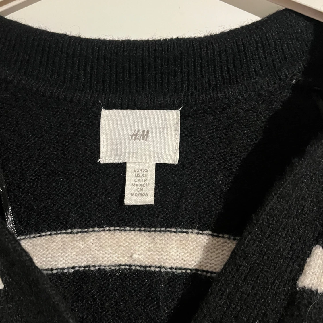  Randig stickad tröja från H&M - 1