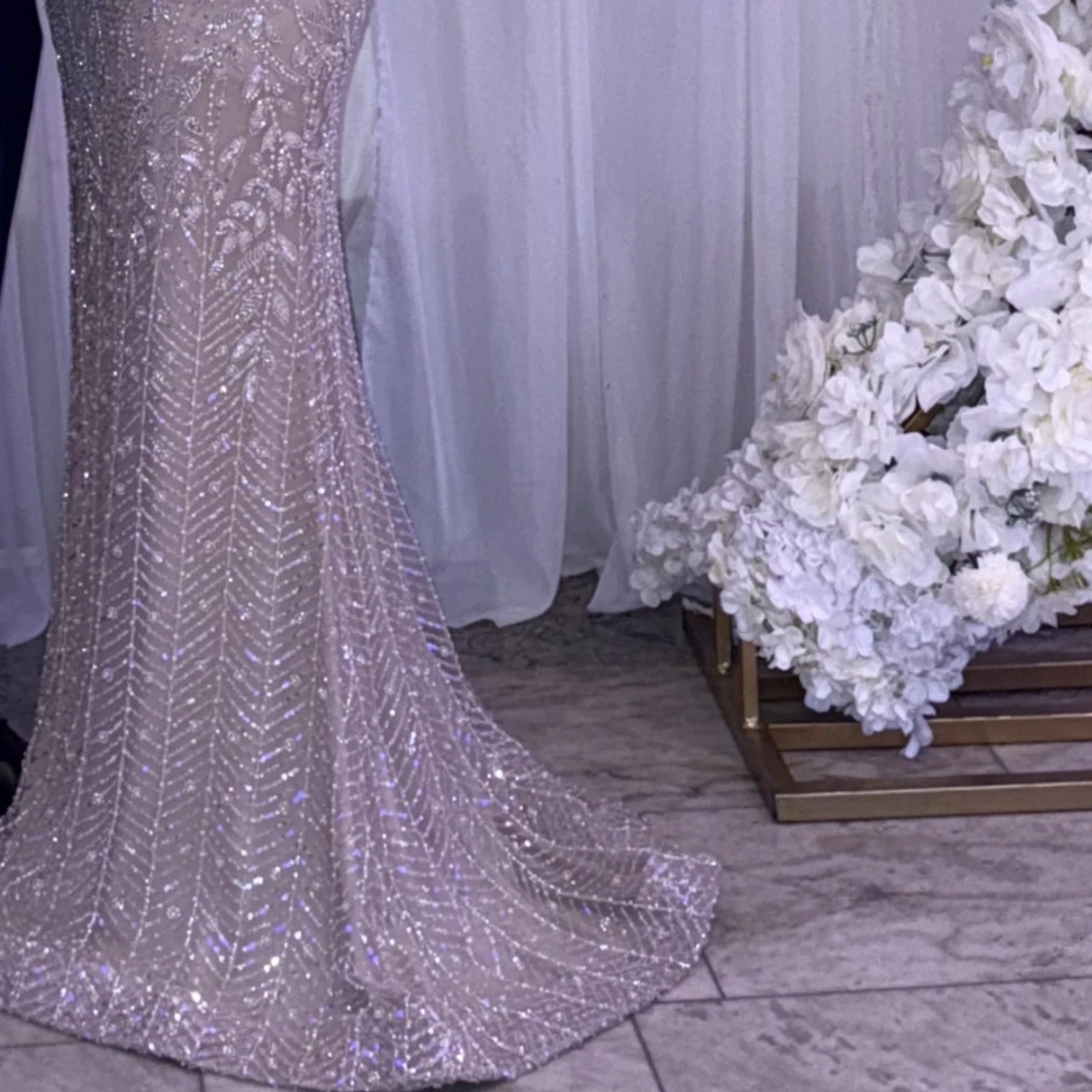 Champagnefärgad glittrig långklänning - 2