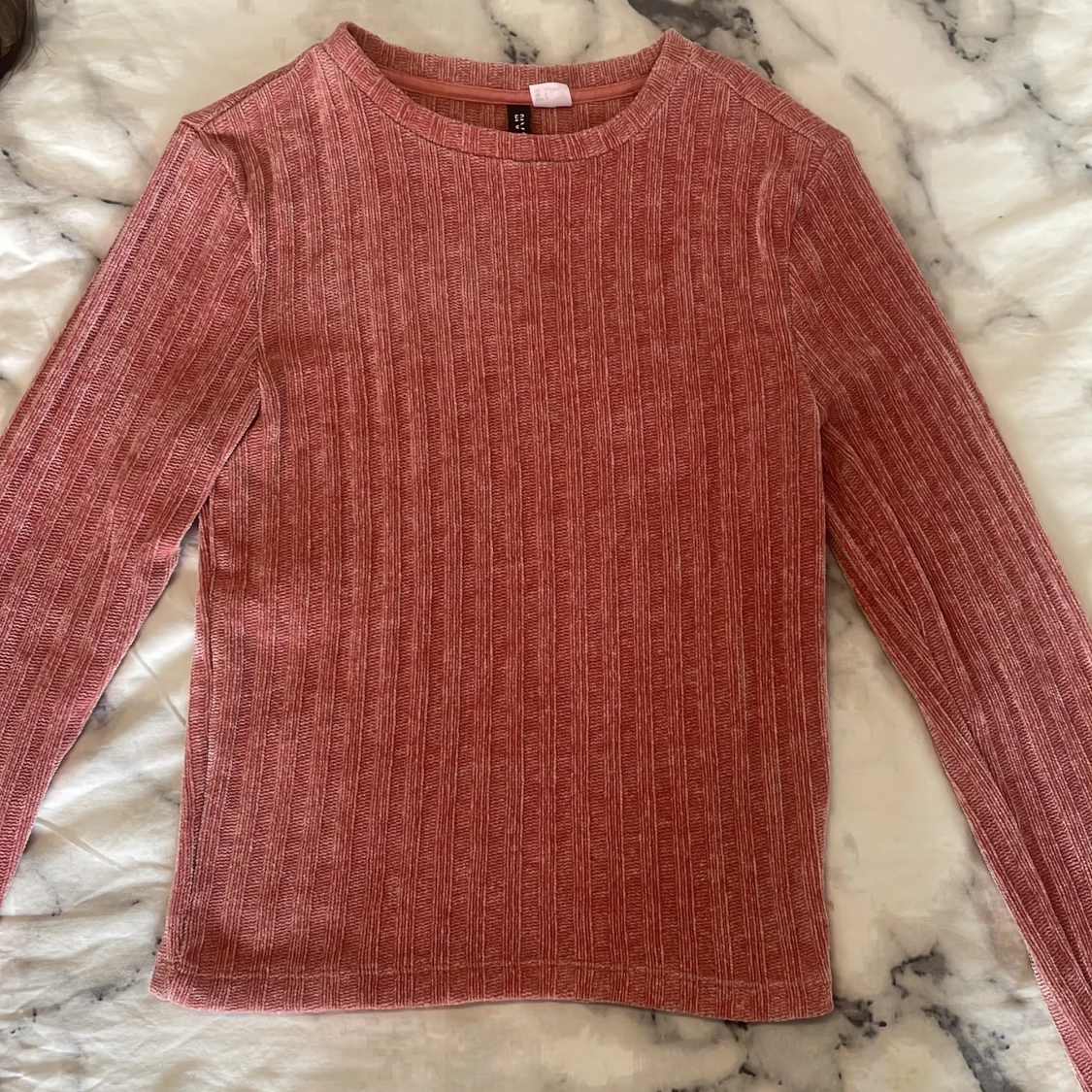 Rosa ribbad långärmad tröja H&M