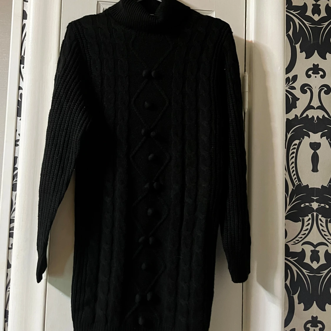 Svart polotröja med kabelstickning Boohoo - 3