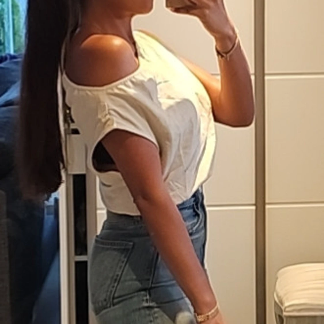 Vit oneshoulder croppad topp - 2