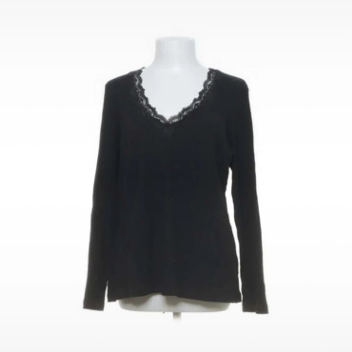 Svart långärmad tröja med spets
