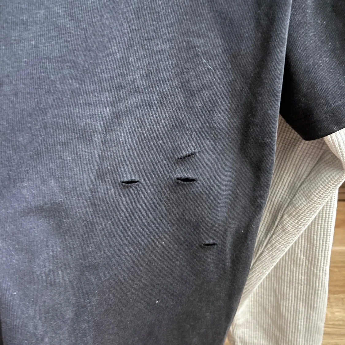 Seams t-shirt med coolt tryck - 3