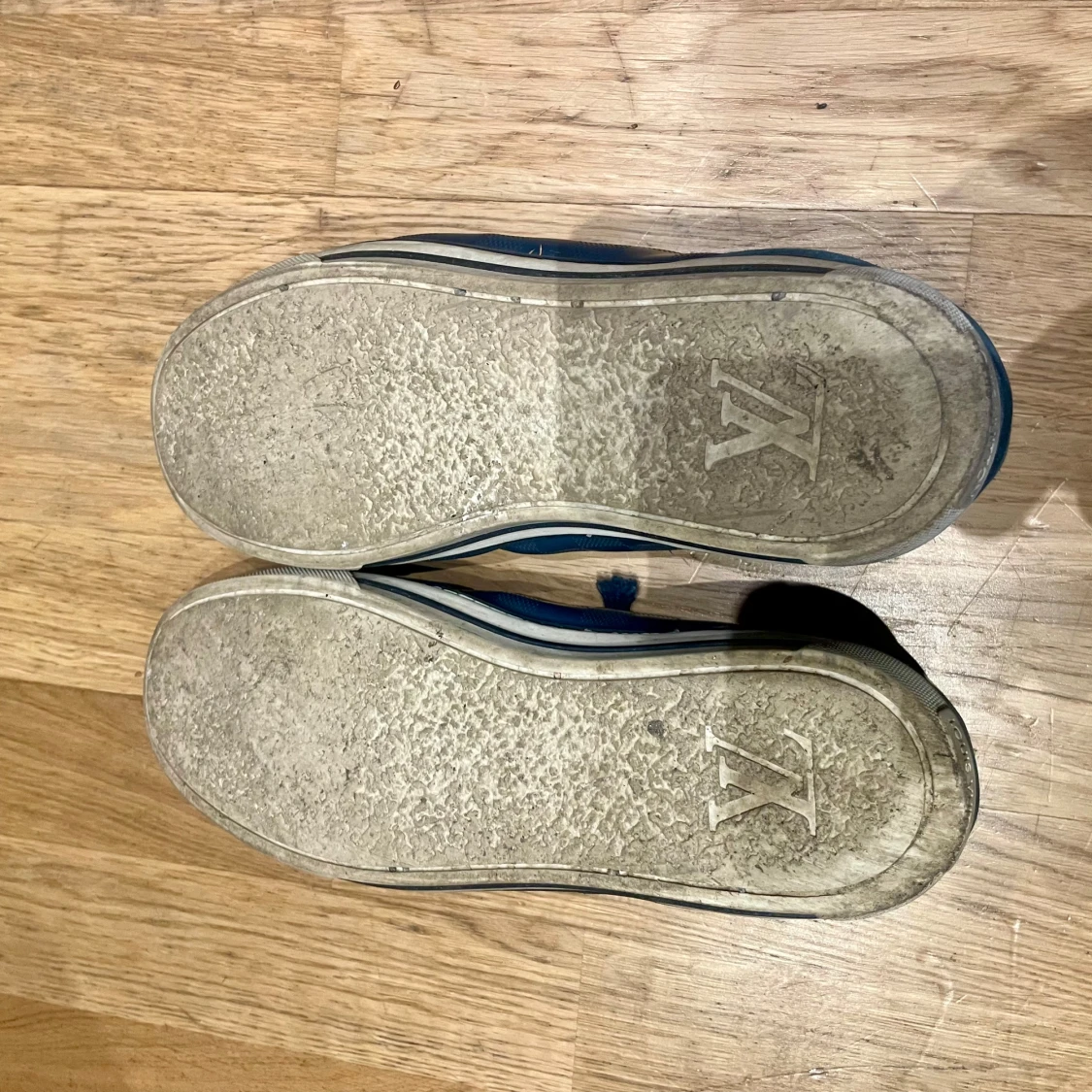 Louis Vuitton sneakers - 2