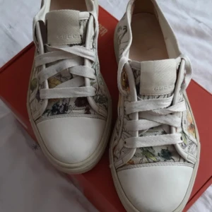 Gucci sneakers  - Snygga sneakers från Gucci!