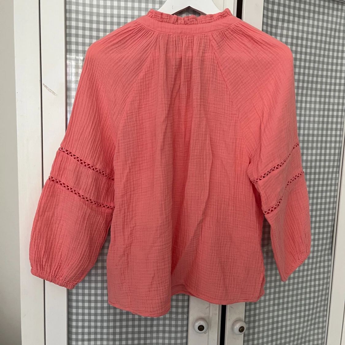 Korallrosa blus från Pola, strl S - 2