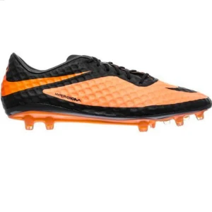 Nike Hypervenom fotbollsskor orange/svart - Nike Hypervenom fotbollsskor med en grymt snygg orange och svart färgkombo. Skorna har en texturerad syntetöverdel för bättre bollkontroll, snörning och rund tå. Sulan är orange med fasta dobbar för optimalt grepp på planen. Perfekt för dig som vill sticka ut på matchen. Passar även 44 