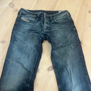 Vintage diesel jeans - Snygga vintage jeans från Diesel i storlek W29 L32. Dem är i fint skick! 💕