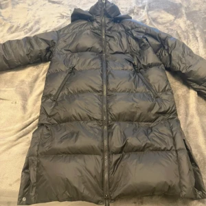 Jacka Rock and Blue - Mycket fint . Använd 2 gånger. funkar upp till 80 kr