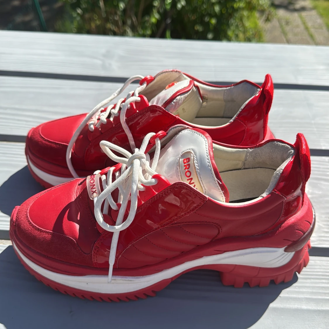 Röda chunky sneakers från Bronx - 2