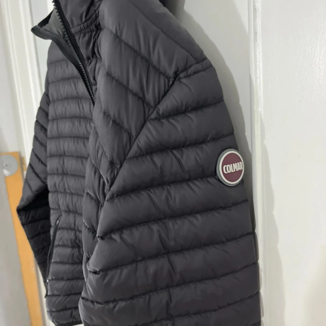 Svart dunjacka från Colmar - 1