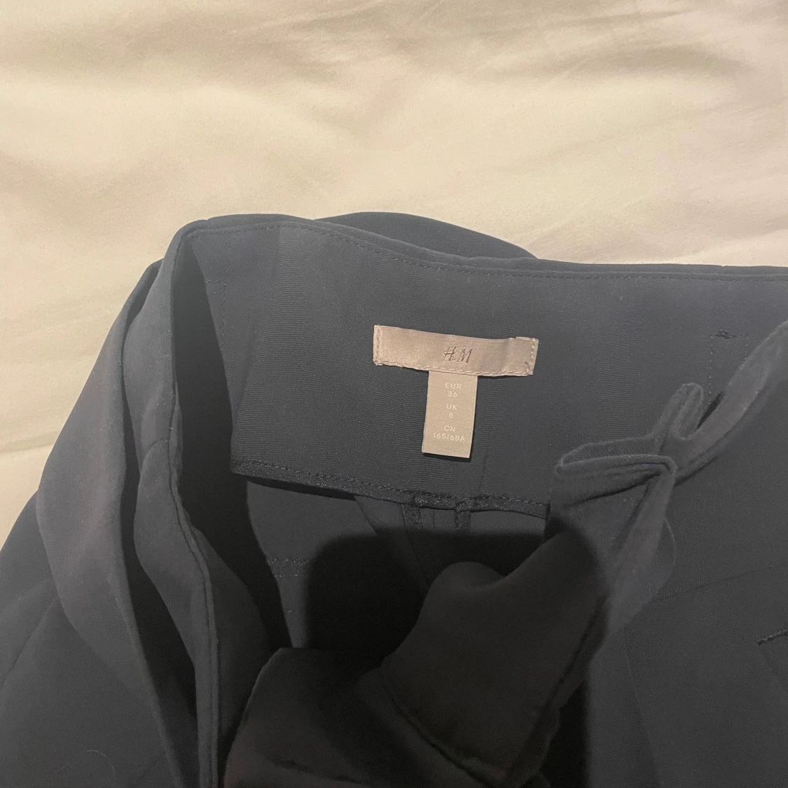 Mörkblå shorts med snören H&M - 2