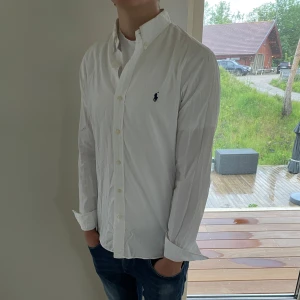 Polo Ralph lauren skjorta  - Säljer nu denna polo Ralph lauren skjorta, skriv för fler bilder/frågor🙌🏼