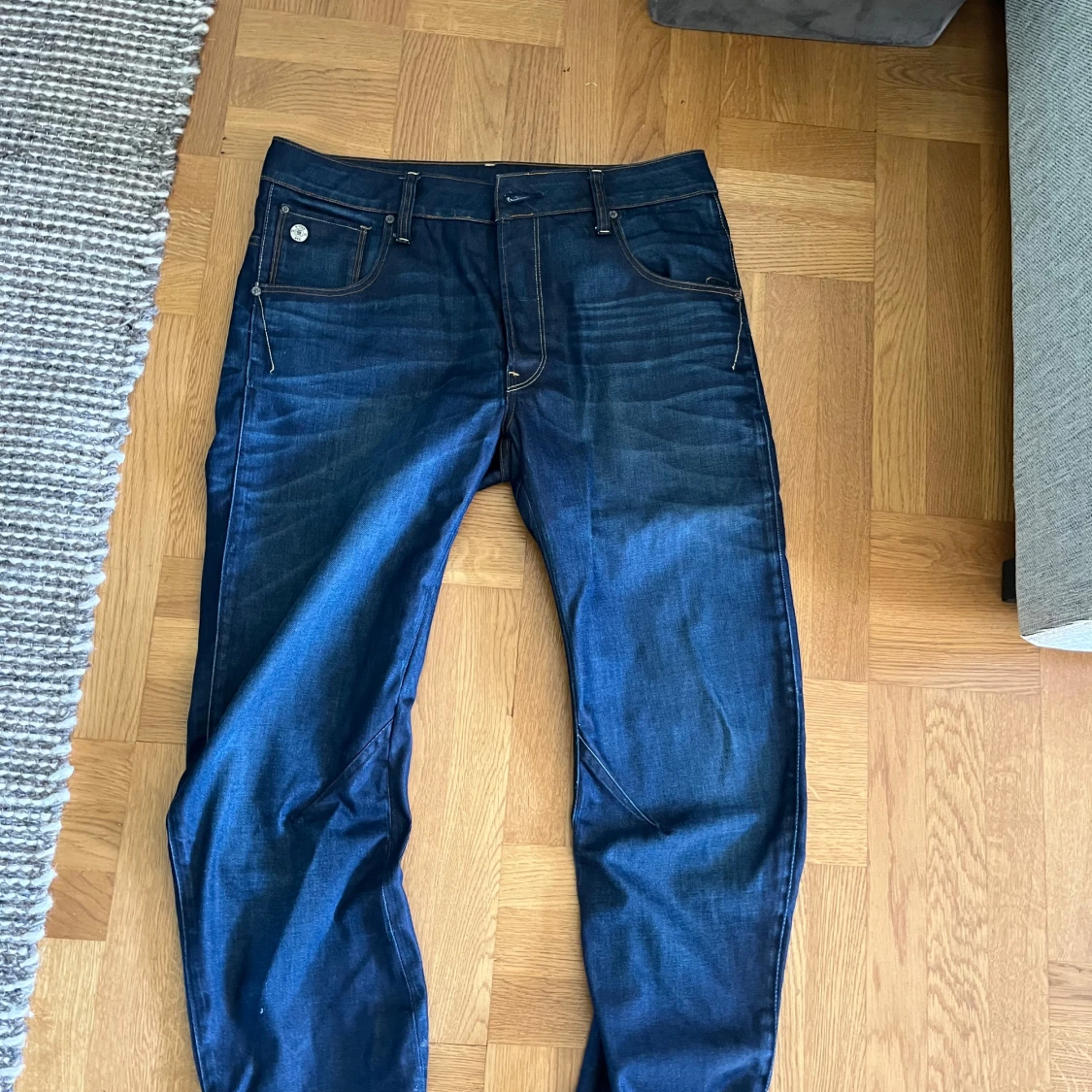 Mörkblå jeans från G-Star RAW
