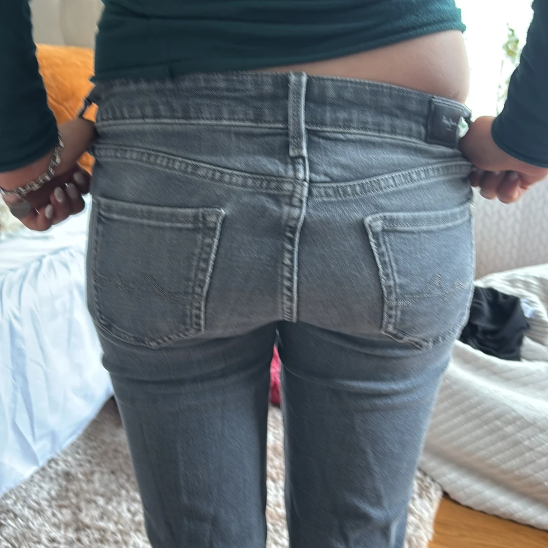 Grå bootcut jeans från pepe - 4