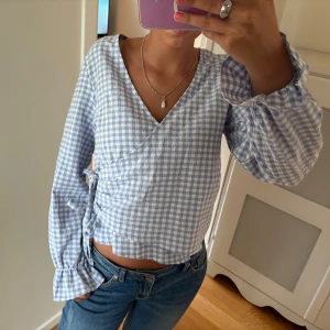 Rutig blus - Så sjukt fin🤩💞
