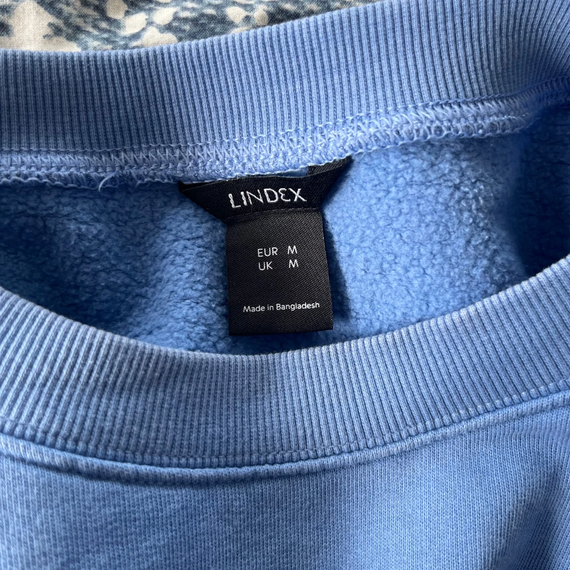 Blå puffärmströja från Lindex - 2