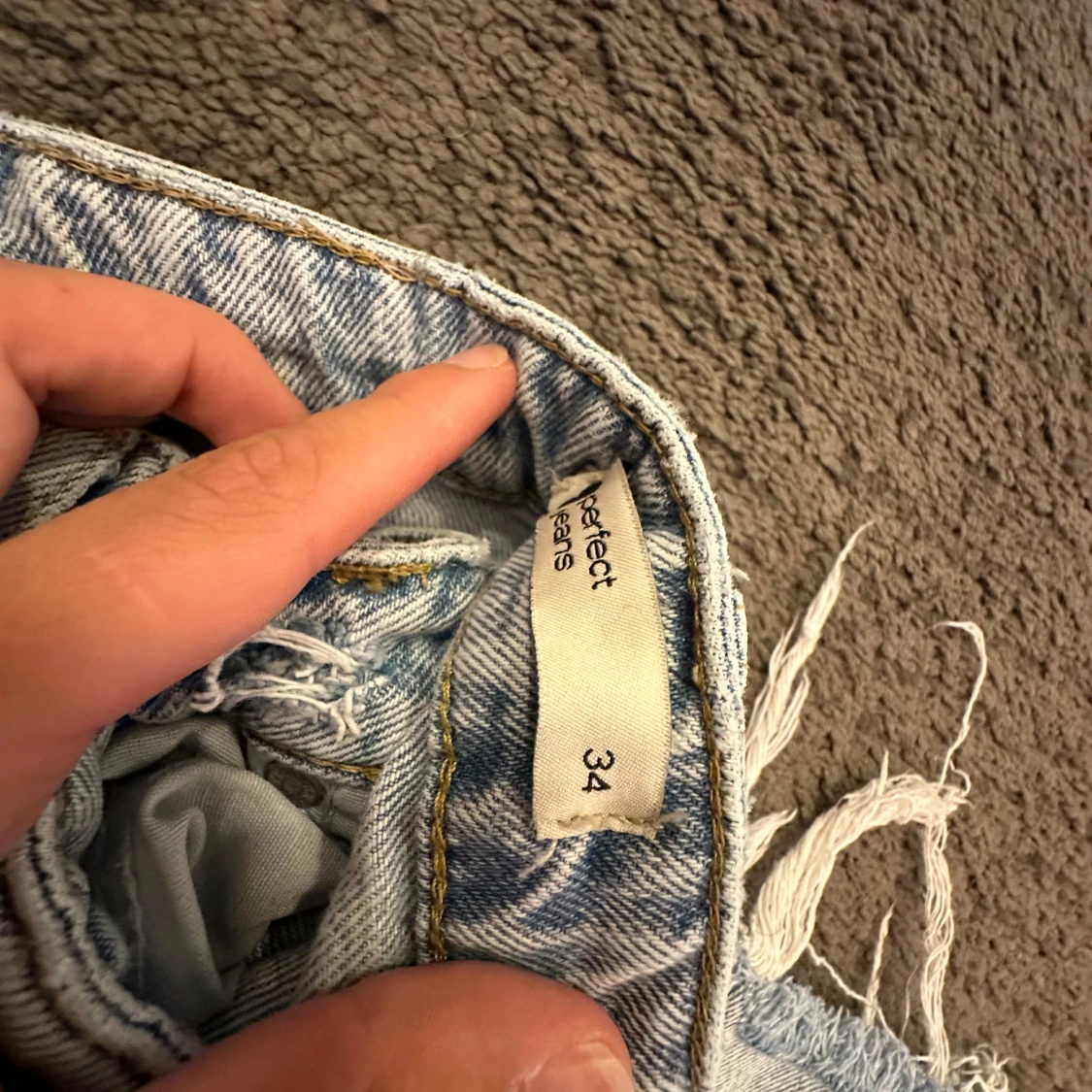 2 par ljusblå jeans från Perfect Jeans - 2