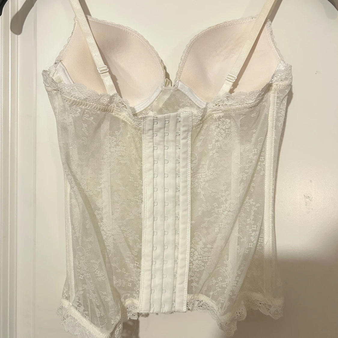 vit spetskorsett  - 3