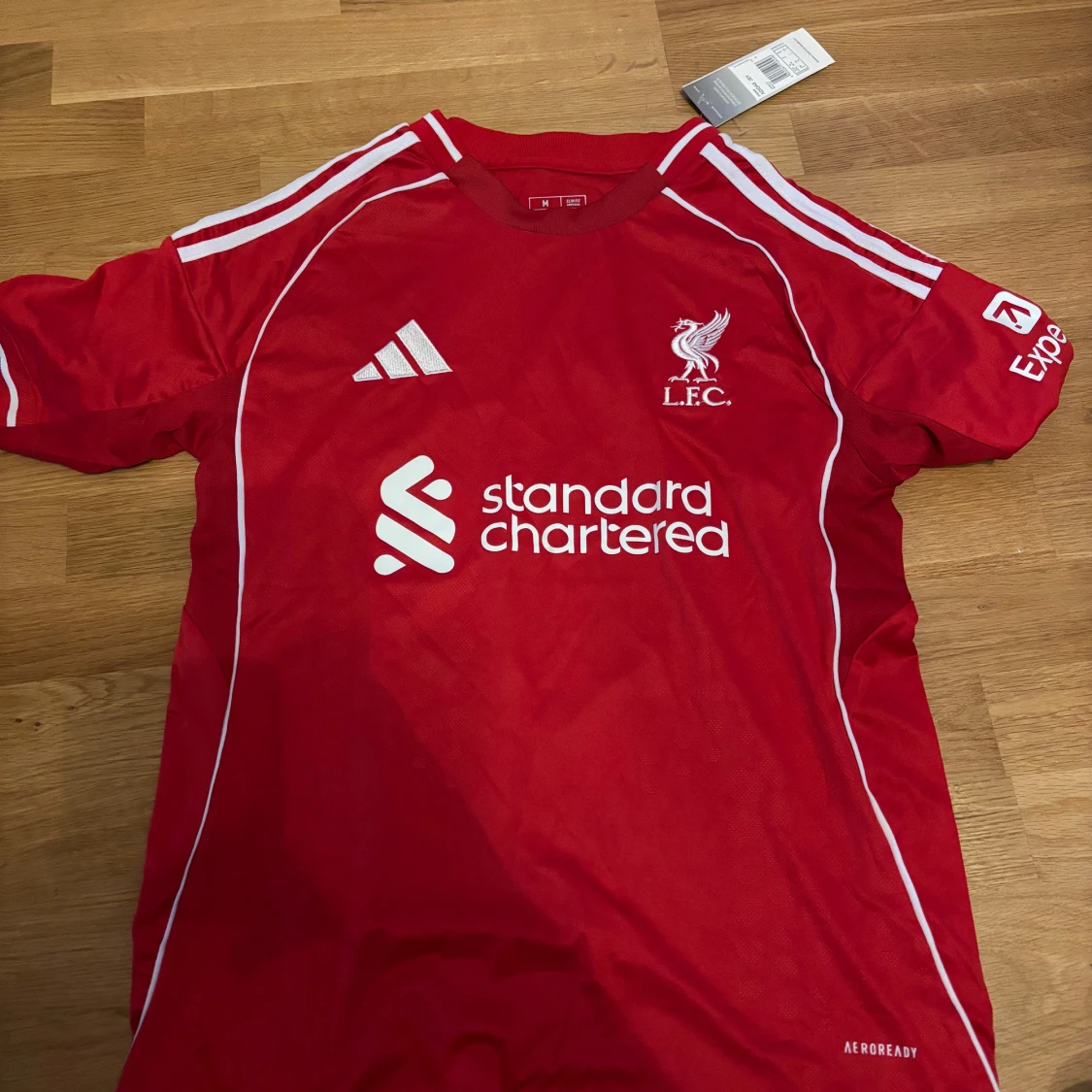 Liverpool röd Adidas fotbollströja M