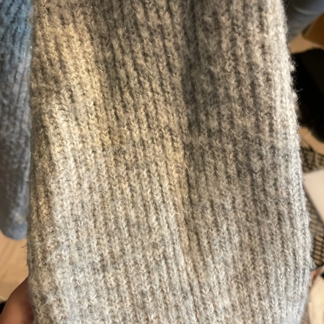 Grå stickad tröja från KappAhl - 4