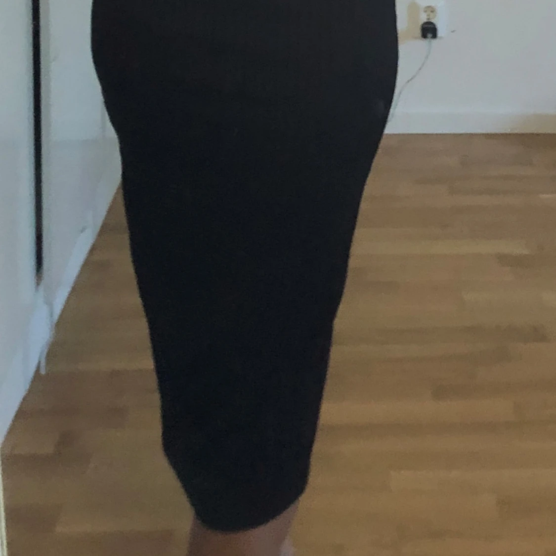 Svart offshoulder långklänning - 1