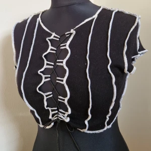 Snörning crop top - Använd 2-3 ggr