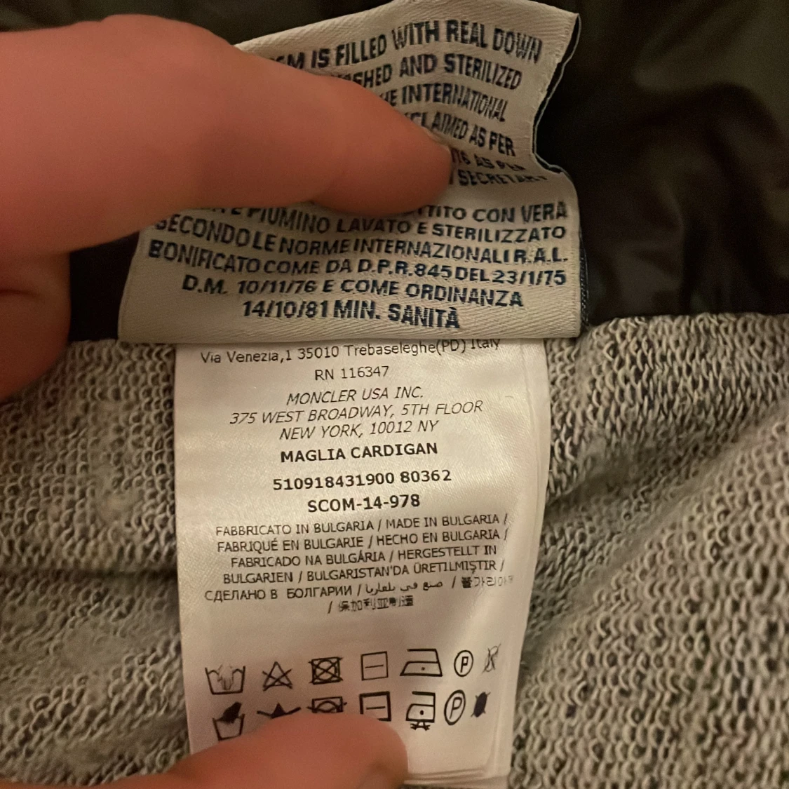 Svart dunjacka från Moncler - 1