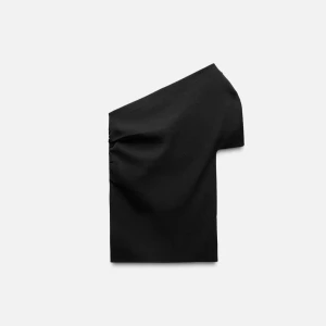 Oneshoulder topp - Jättesnygg svart one shoulder topp från zara. Helt ny endast provad med prislappen kvar. Säljer då den inte passar mig och returdatumet hann passera. Nypris 300kr