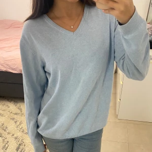 Tröja - Tröja i storlek M💞Skicka för fler bilder eller om du har frågor!