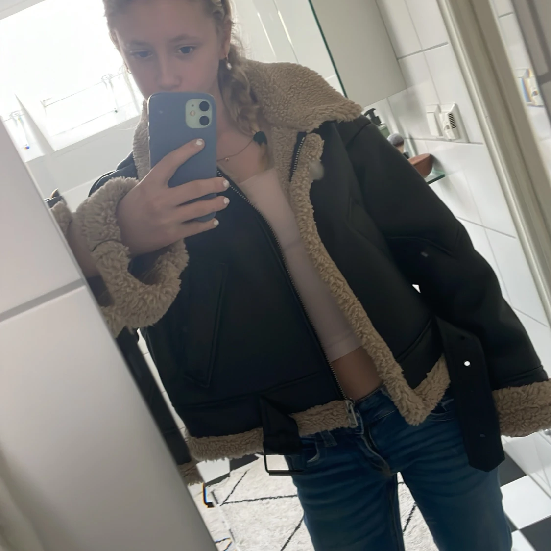 Svart skinnjacka  med pälsfoder från FB Sister - 1