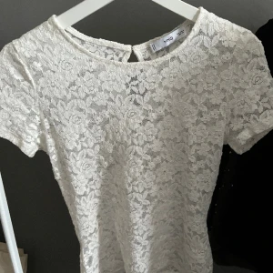 Spetströja - Spegströja man kan ha under t shirt eller liknade.