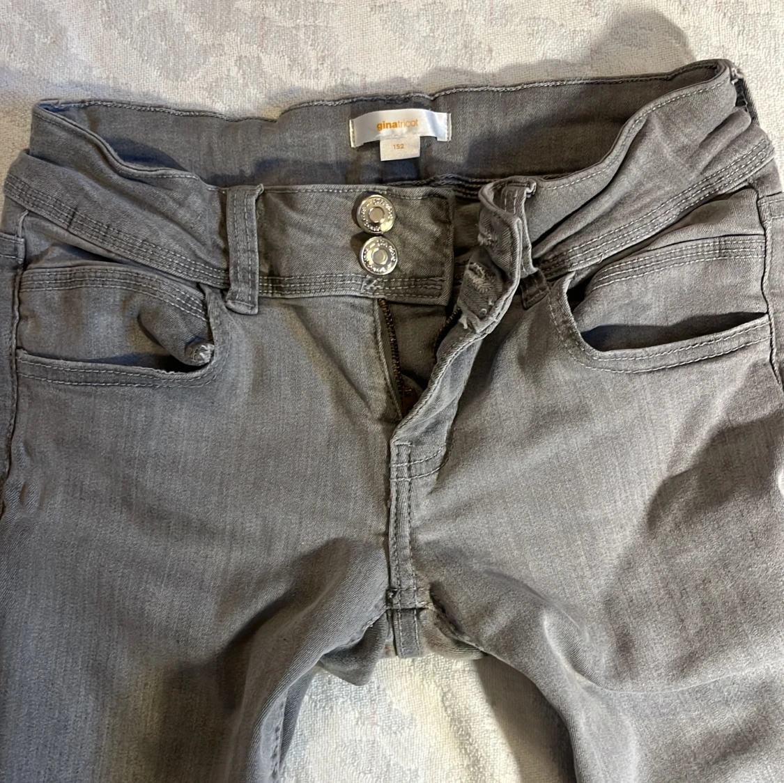 Grå bootcut jeans - 2