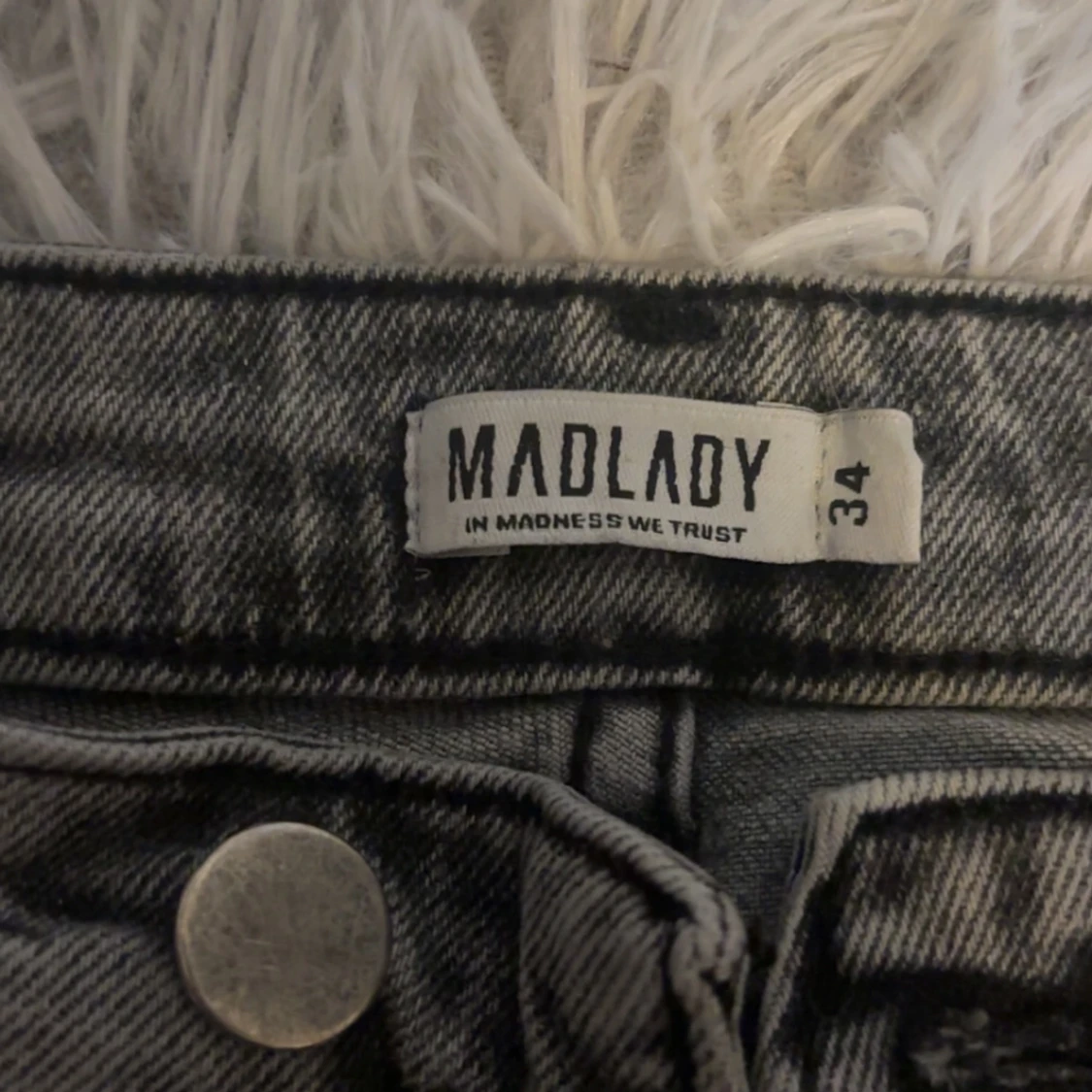 Grå jeansbyxor från Madlady - 2