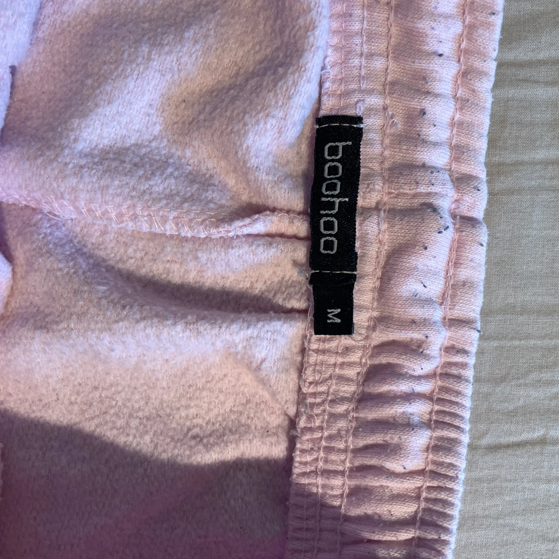 Ljusrosa mjukisbyxor från Boohoo - 2