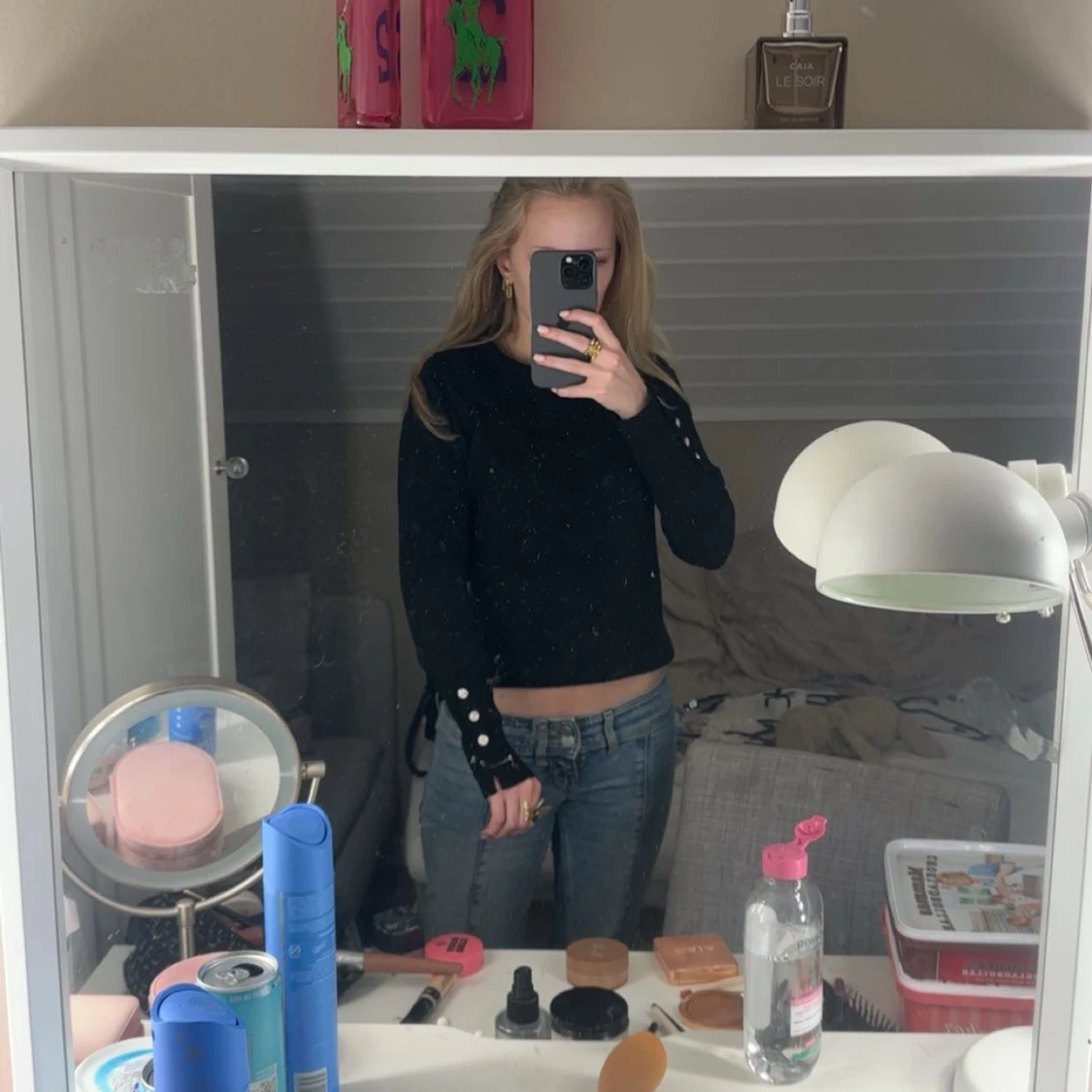 Svart tröja med knappar från Freequent