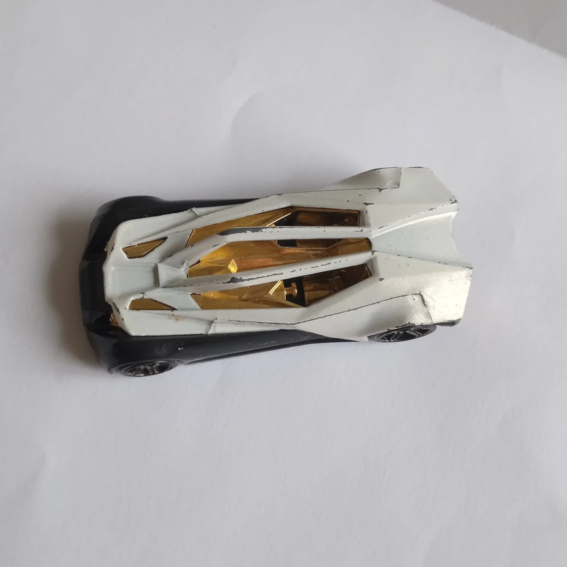 Hot Wheels Batmobil - 1