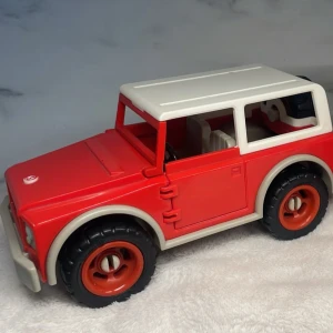 Schleish jeep&  hästtransport - Schleish jeep och transport nästan helt ny