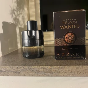 Azzaro The Most Wanted Edt intense - Endast använd cirka 5 ml. 50 från början cirka 45 kvar 