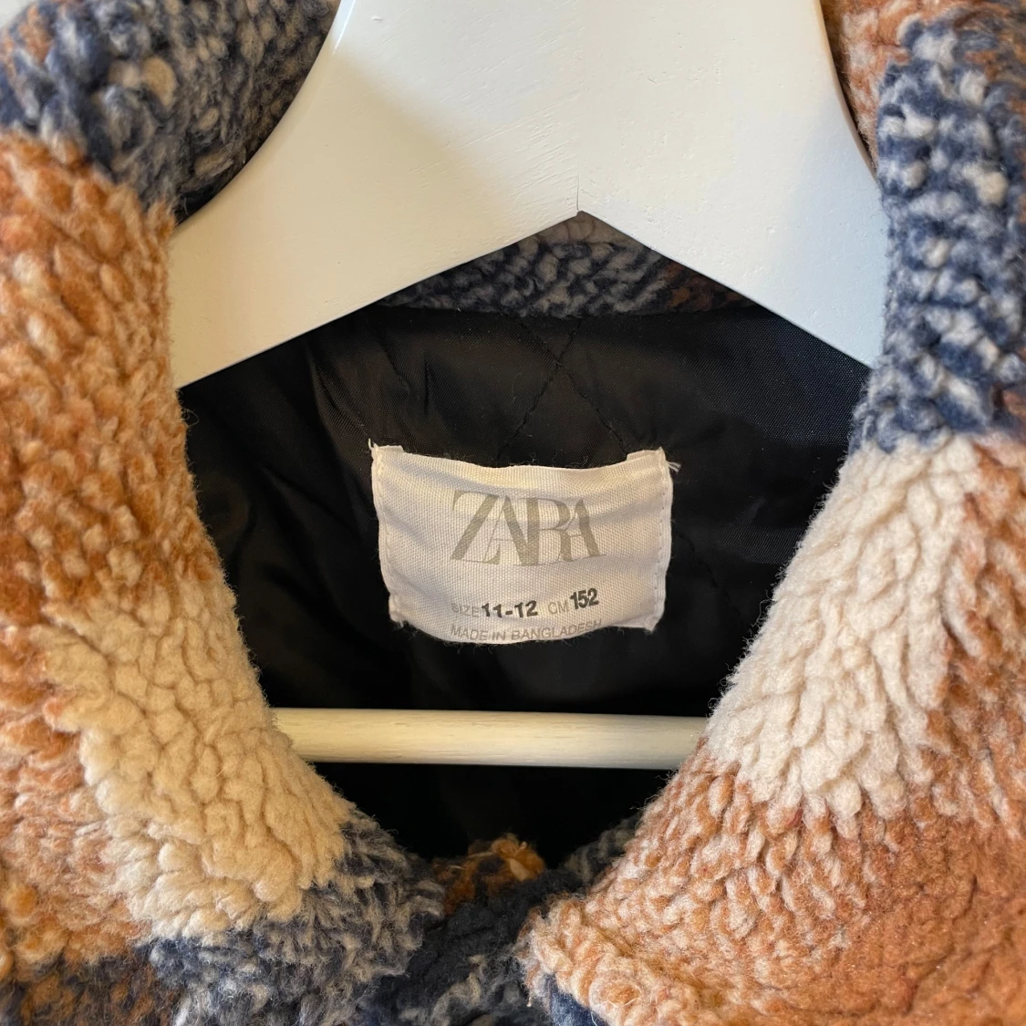 Rutig teddyjacka från Zara - 2