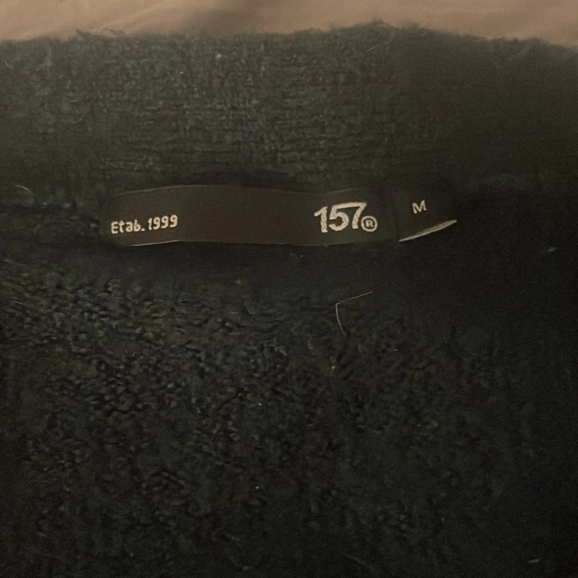 Svart kofta från 157 med knappar - 2